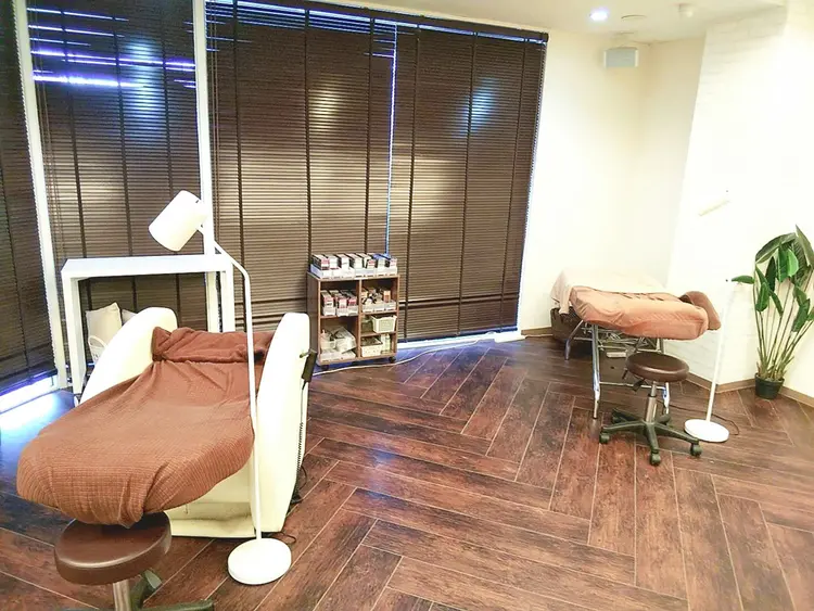 total beauty salon DOLLSの内観・外観3