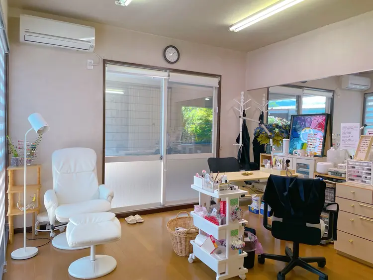 オーキッドネイルの内観・外観1