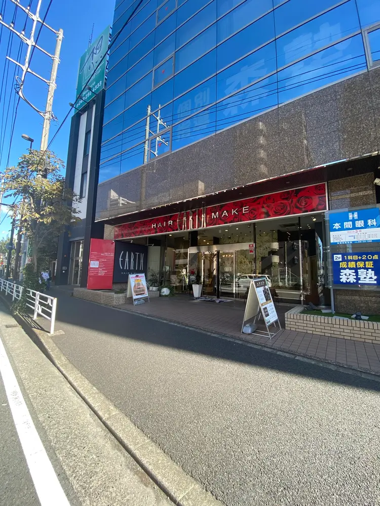 &nailの内観・外観1