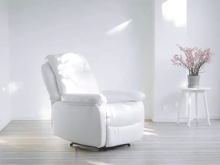 アイブロウサロン i 'm登戸の内観・外観1