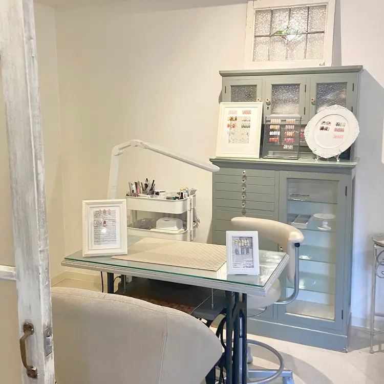 Ange epais nailの内観・外観1