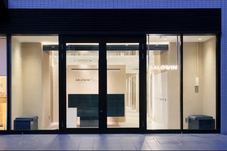 サロウィン三軒茶屋の内観・外観1