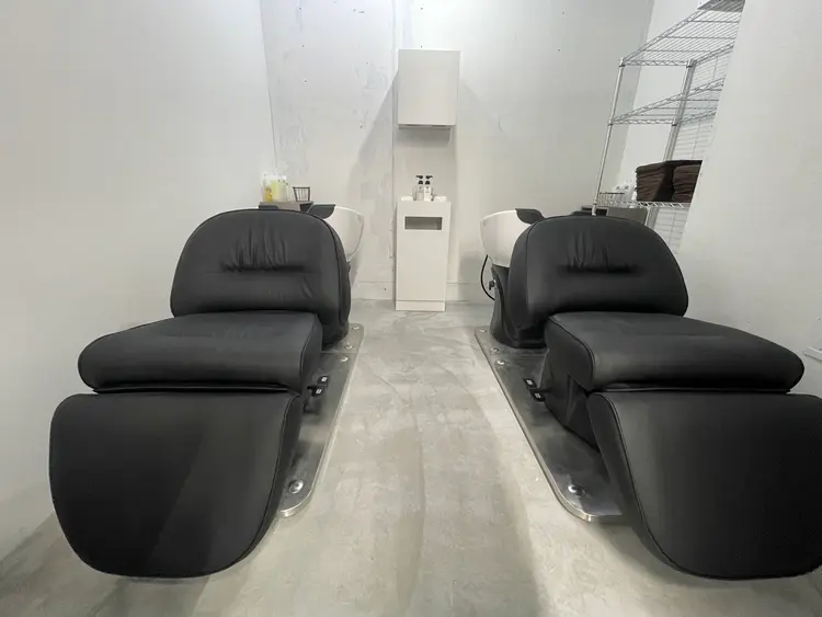 Selene hair KYOTO 京都駅店の内観・外観2