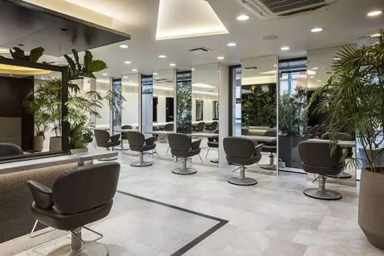 TAYAあざみ野店の内観・外観2