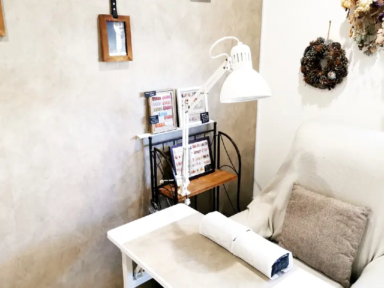 TASHnailの内観・外観2