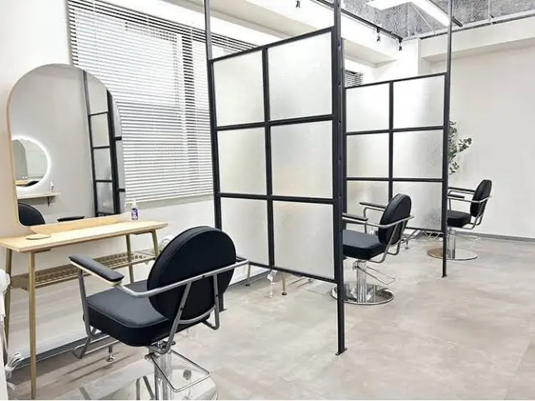 TELA HAIR 葛西店の内観・外観1