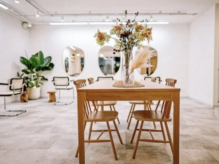 .Hallisの内観・外観1