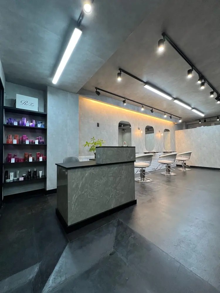 Litの内観・外観2