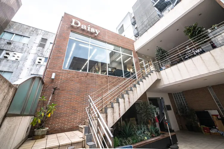 Daisyの内観・外観2