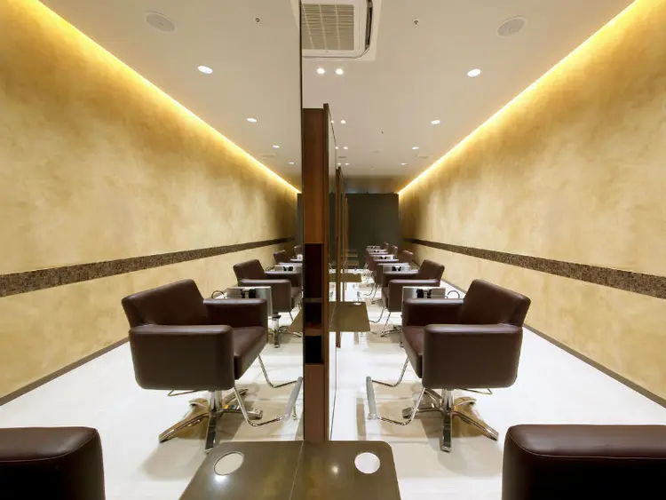 MODEK`s 尼崎店の内観・外観2