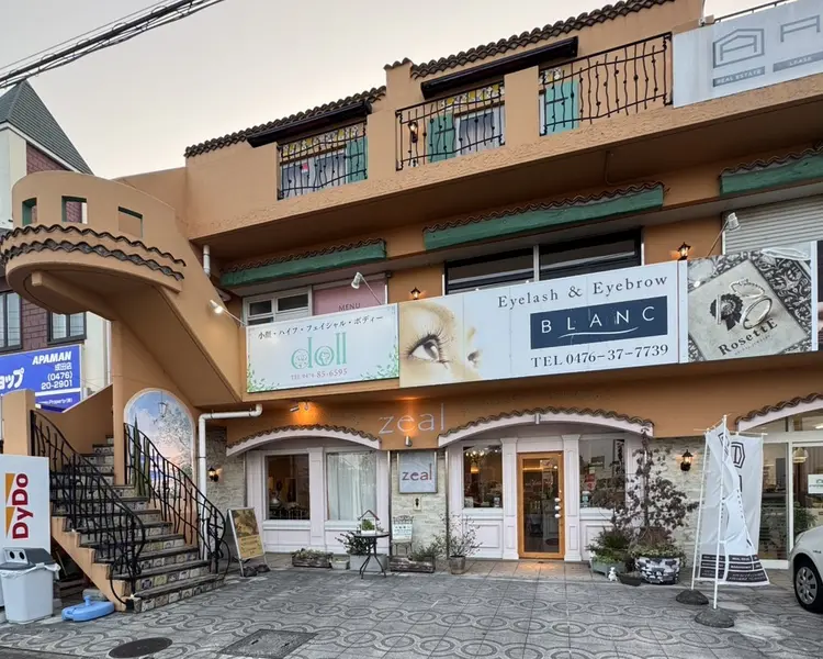 zealの内観・外観2