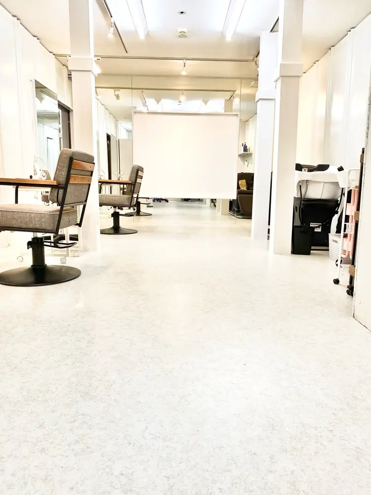 LU-CAの内観・外観2