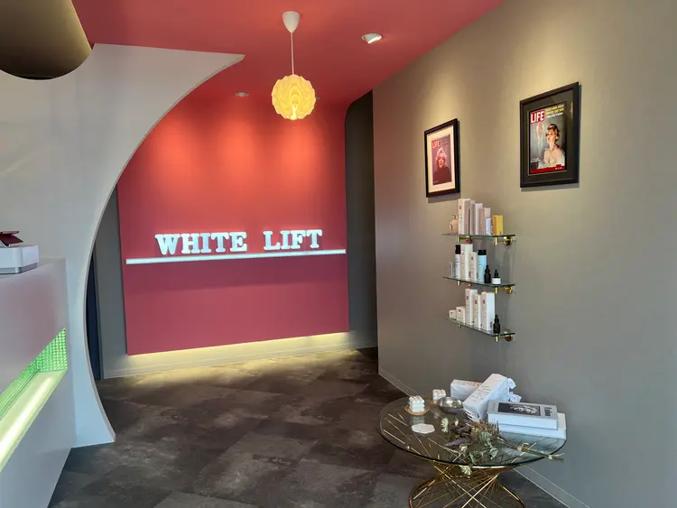 WHITE LIFTの内観・外観1