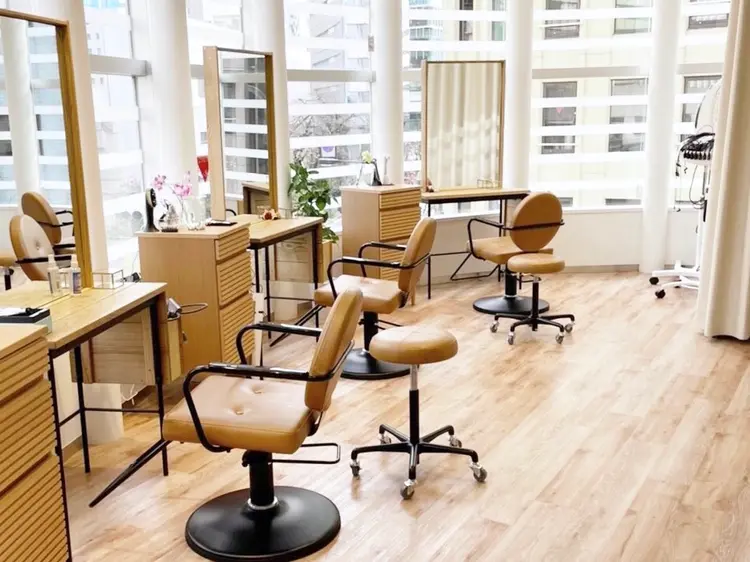 apish 並木通り店の内観・外観1