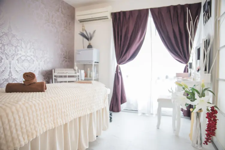 Be-joux【小顔・バストアップ専門店】の内観・外観1