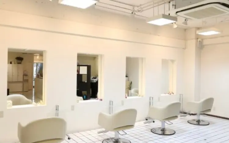 RE:MARUSAN HAIR　【リ　マルサン　ヘア】の内観・外観2