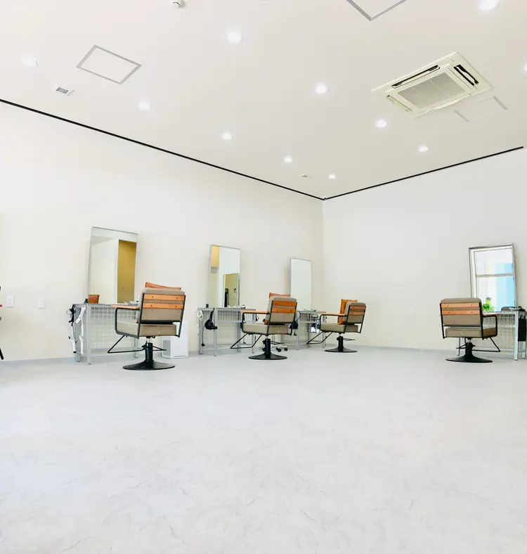 MeL yokohamaの内観・外観2