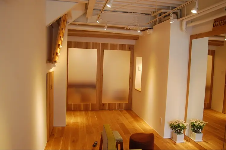 京都オステオパシーセンター:OQの内観・外観2