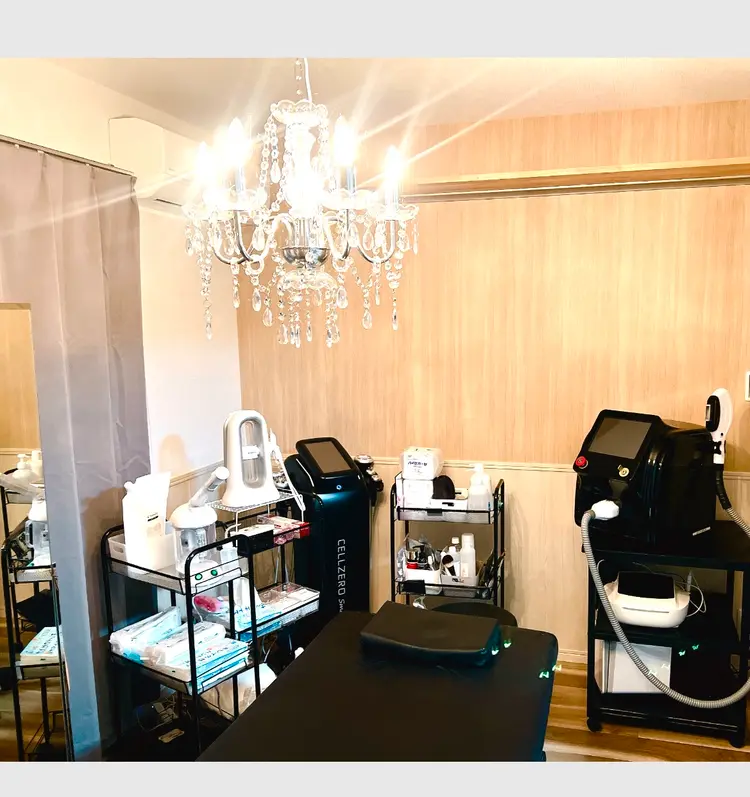 SHINYの内観・外観3