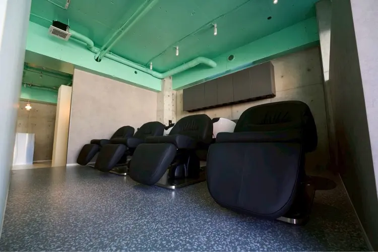 PELE栄店の内観・外観3