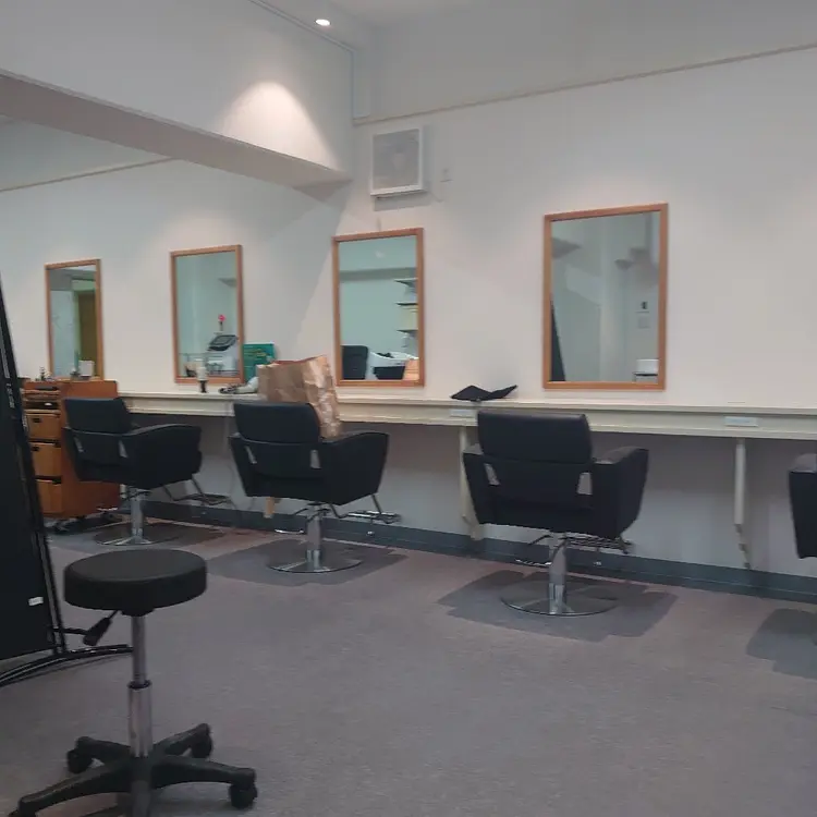 Men’s salon magicの内観・外観2