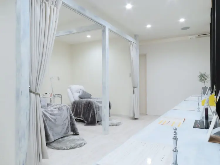 FRAMの内観・外観3