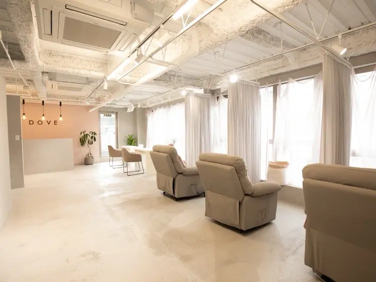 DOVE  eyelash nail salonの内観・外観2