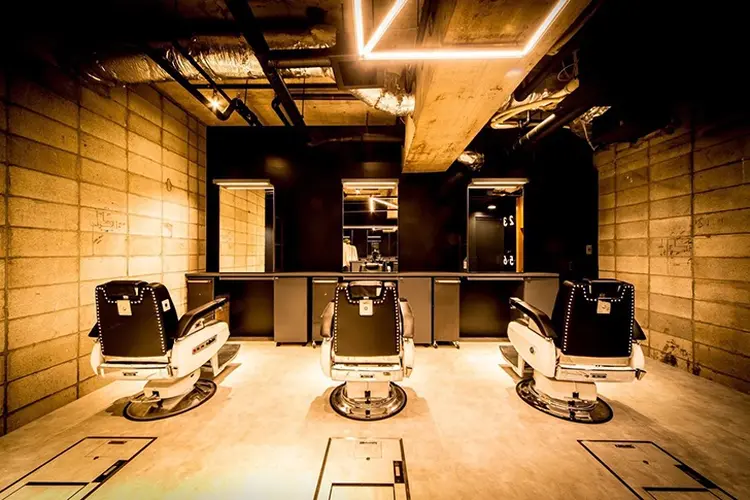 FRANK’S BARBER&BEER CLUB 日比谷店の内観・外観2