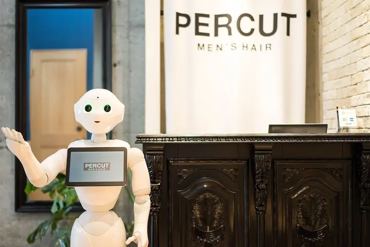 MEN'S HAIR PERCUT 下北沢北口店の内観・外観2