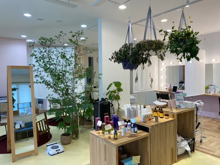 Salon KOZAの内観・外観1