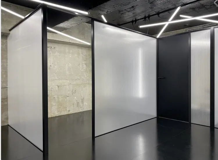 XXXX men's eyebrow wax tokyoの内観・外観2