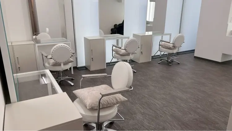 Zina 梅田 髪質改善&トリートメント&艶髪【ジーナ】の内観・外観2