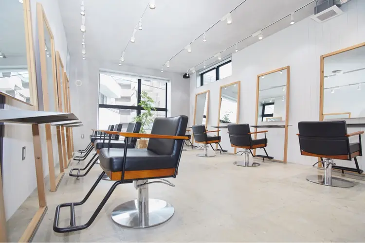 GOOD  DAY HAIRの内観・外観2