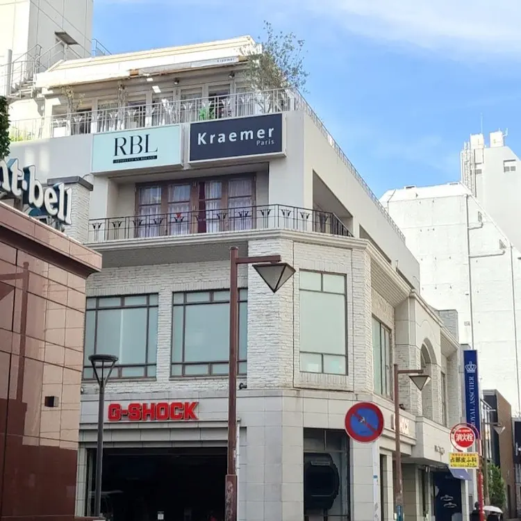 Kraemer paris福岡の内観・外観1