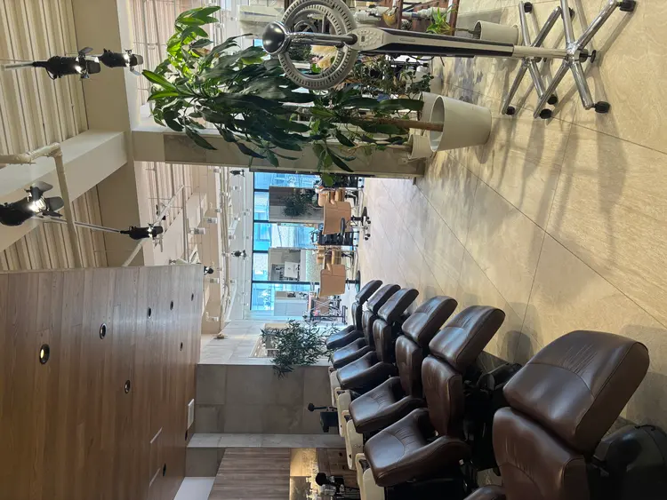 GRANDの内観・外観1