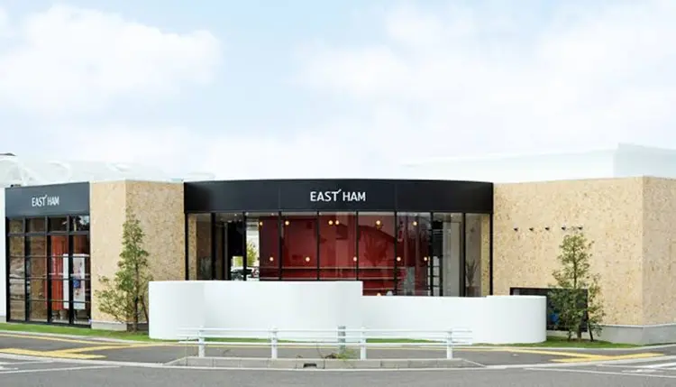 EASTHAM anelloの内観・外観1