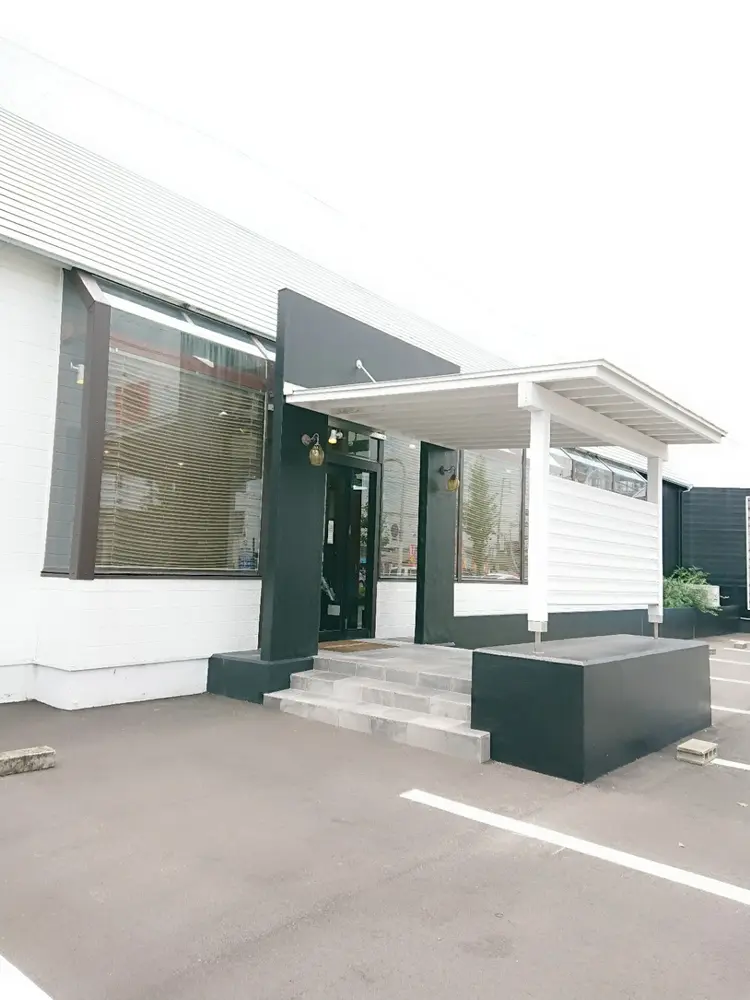 ヘア・アトリエ・テテの内観・外観1