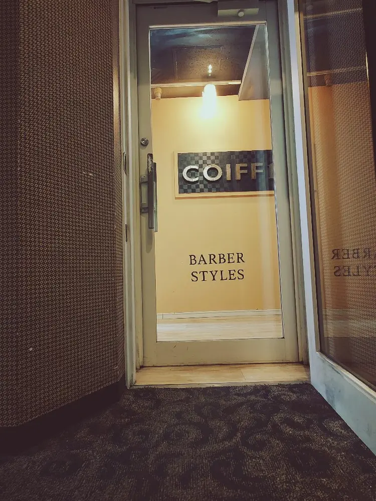 バーバースタイルズ本厚木店の内観・外観2