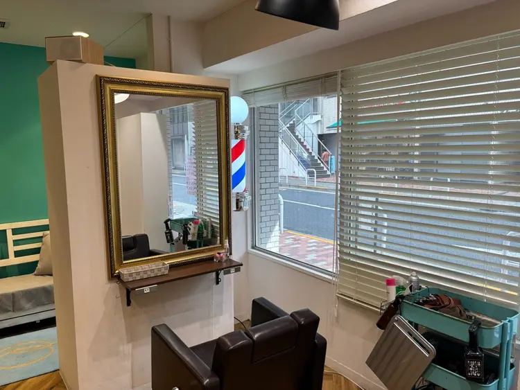 アオハレbarber shopの内観・外観2