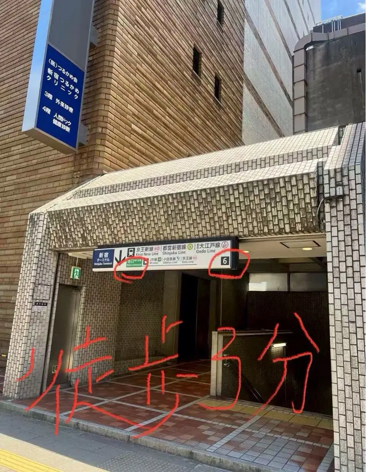 MORNAILの内観・外観2