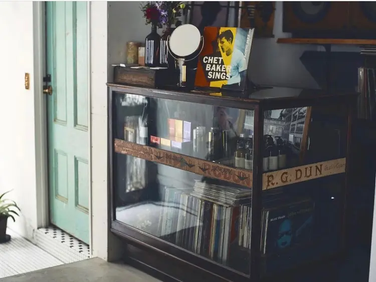 unpluggedの内観・外観2