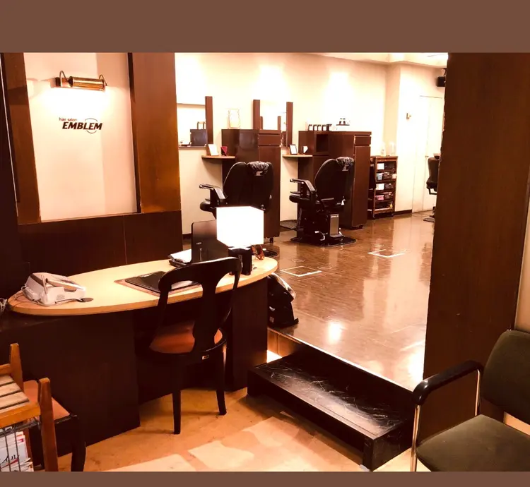 EMBLEMの内観・外観1