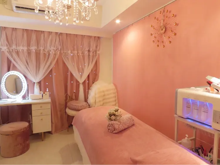 REMENTE池袋東口店の内観・外観1