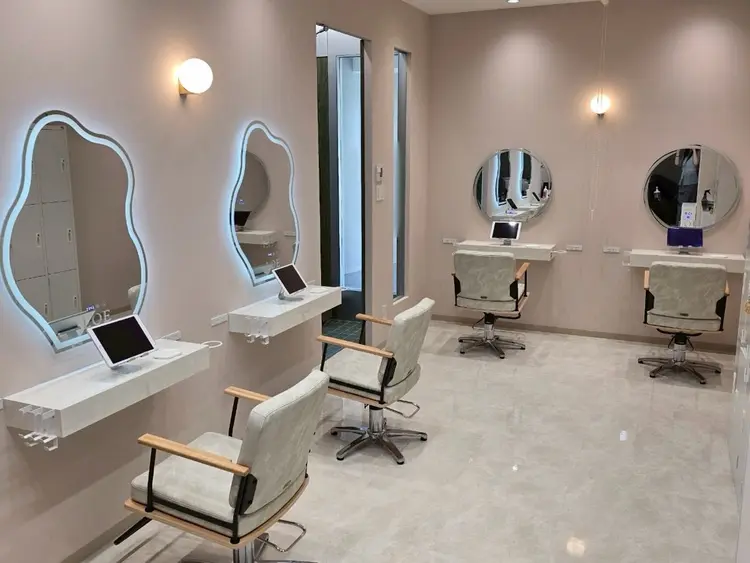 LOEの内観・外観1