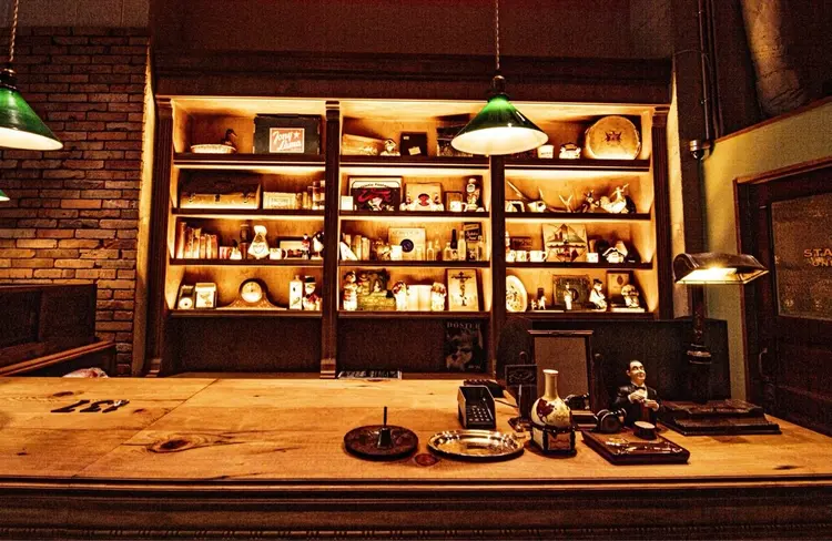 フォーコーナーズカットショップ本店の内観・外観1