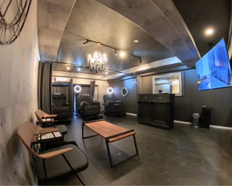 メンズ眉毛サロンLouis(ルイ)の内観・外観3