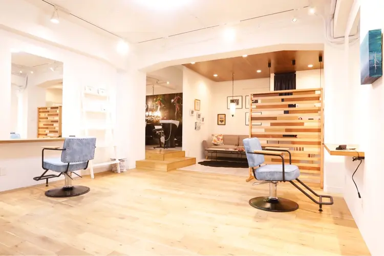 SPIN HAIR WORKSの内観・外観1