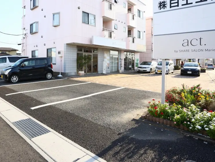 act.by SHARE SALON Marieの内観・外観2