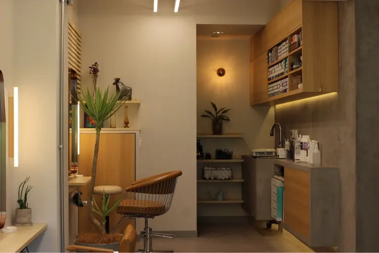 サロンドバンの内観・外観2