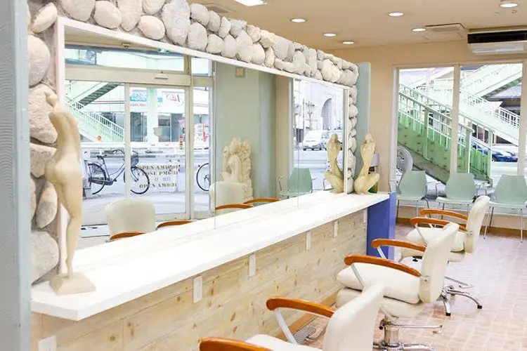 電髪倶楽部STREETの内観・外観1